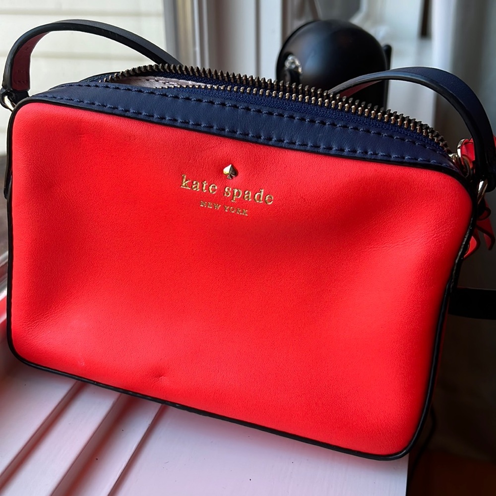 Kate Spade crossbody purse.